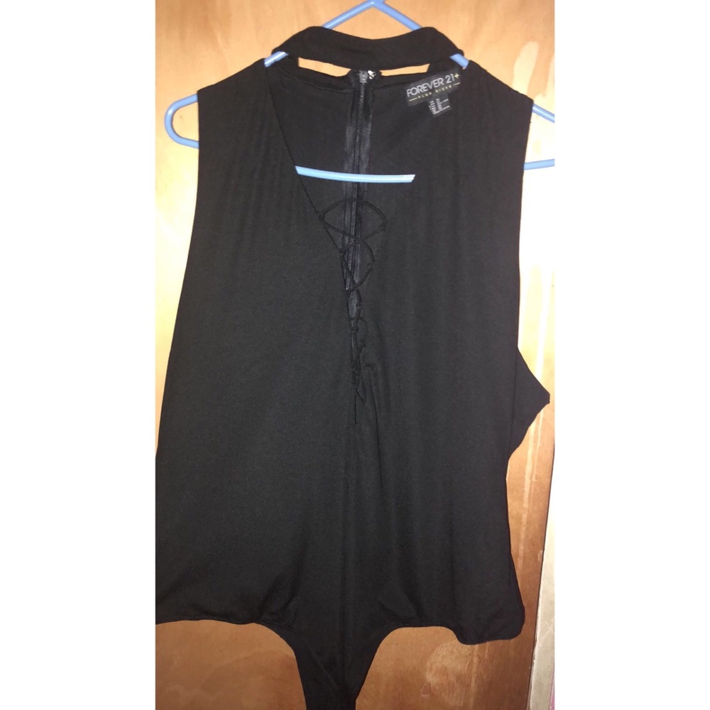 Leotard with choker